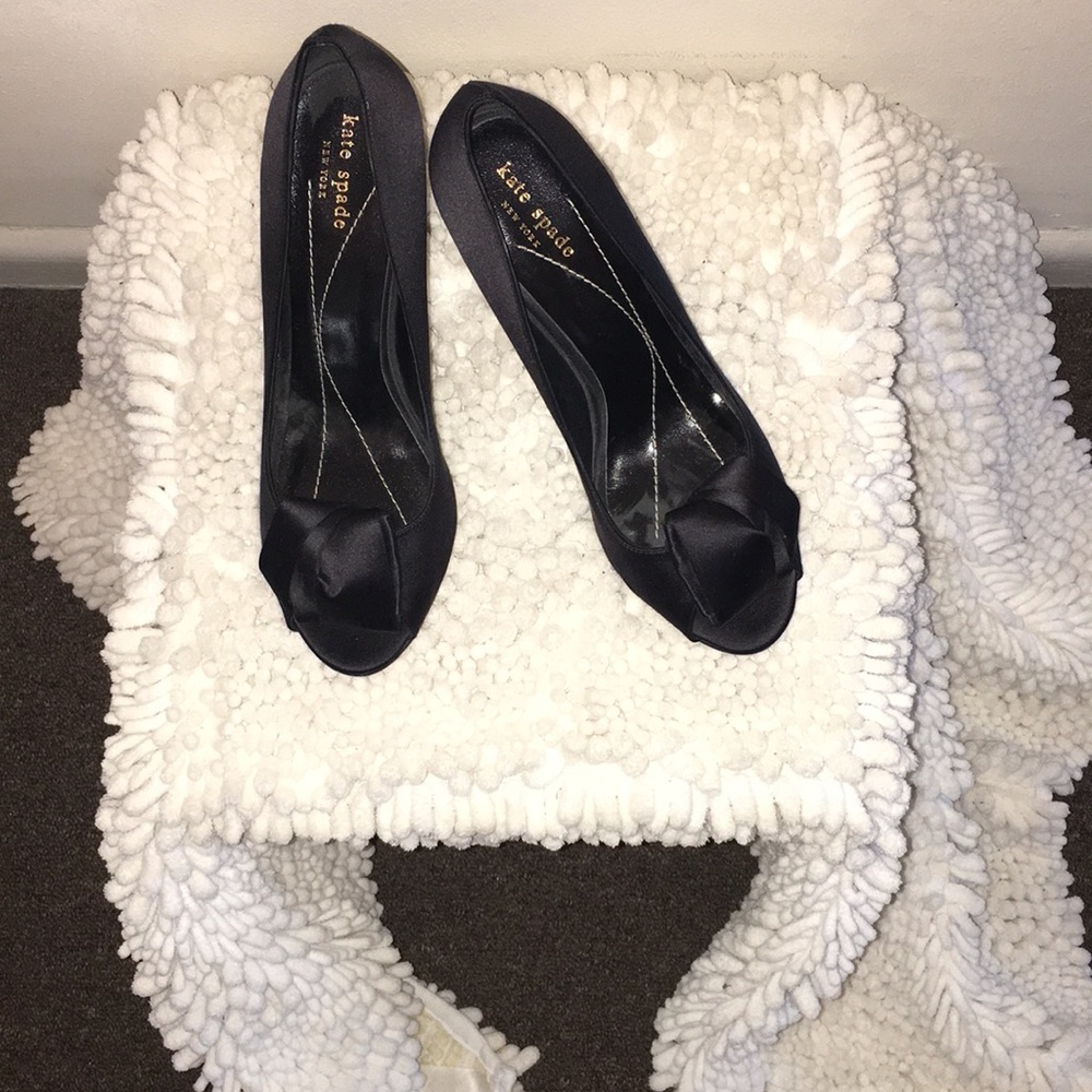 Kate Spade New York Peep Toe Pump